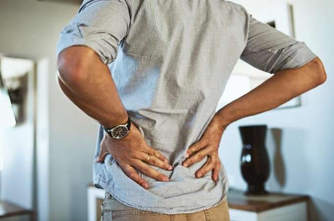 back pain from sciatica